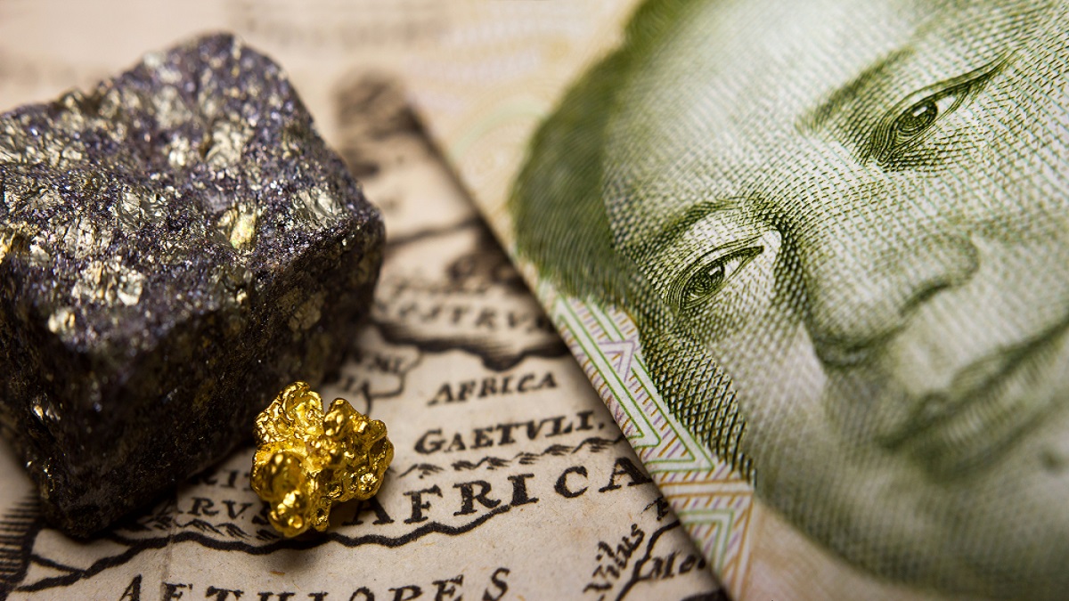 中國人行下調外匯存準金率,阻人民幣貶勢
